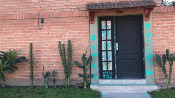 AMPLIA CASA EN VENTA B° EL HUAICO