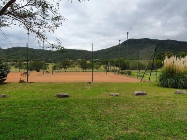 TERRENO EN VENTA B° PRIVADO VALLE ESCONDIDO